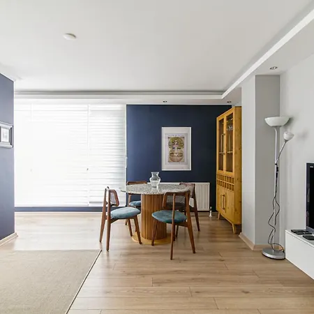شقة And Tastefully Designed Flat In Besiktas *